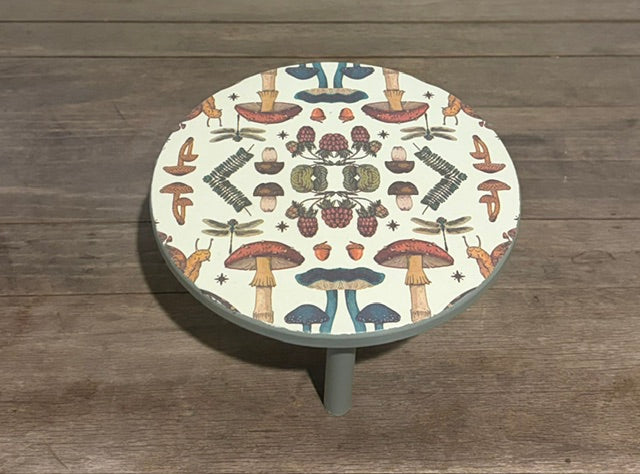 Mushroom Riser Stand